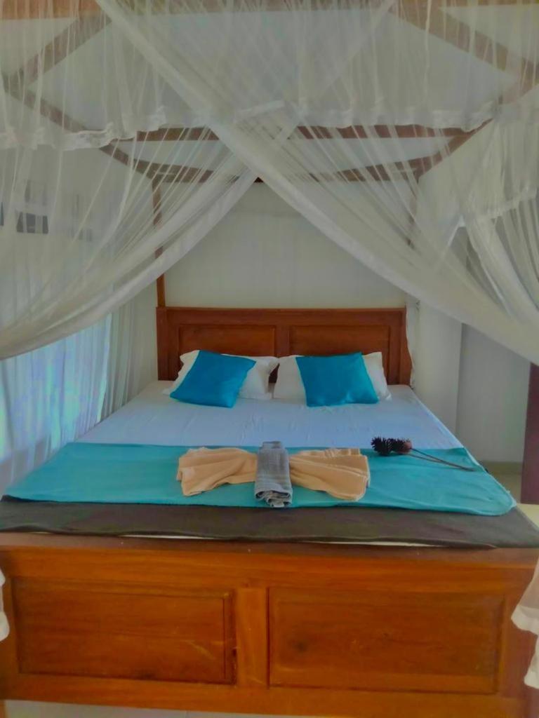 The Swiss Lankan Ahangama Kamer foto